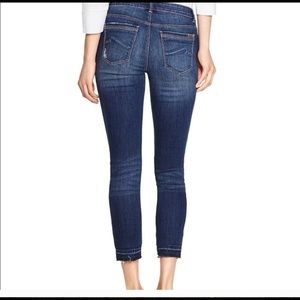 WHBM Slim Crop Frayed Denim Jeans